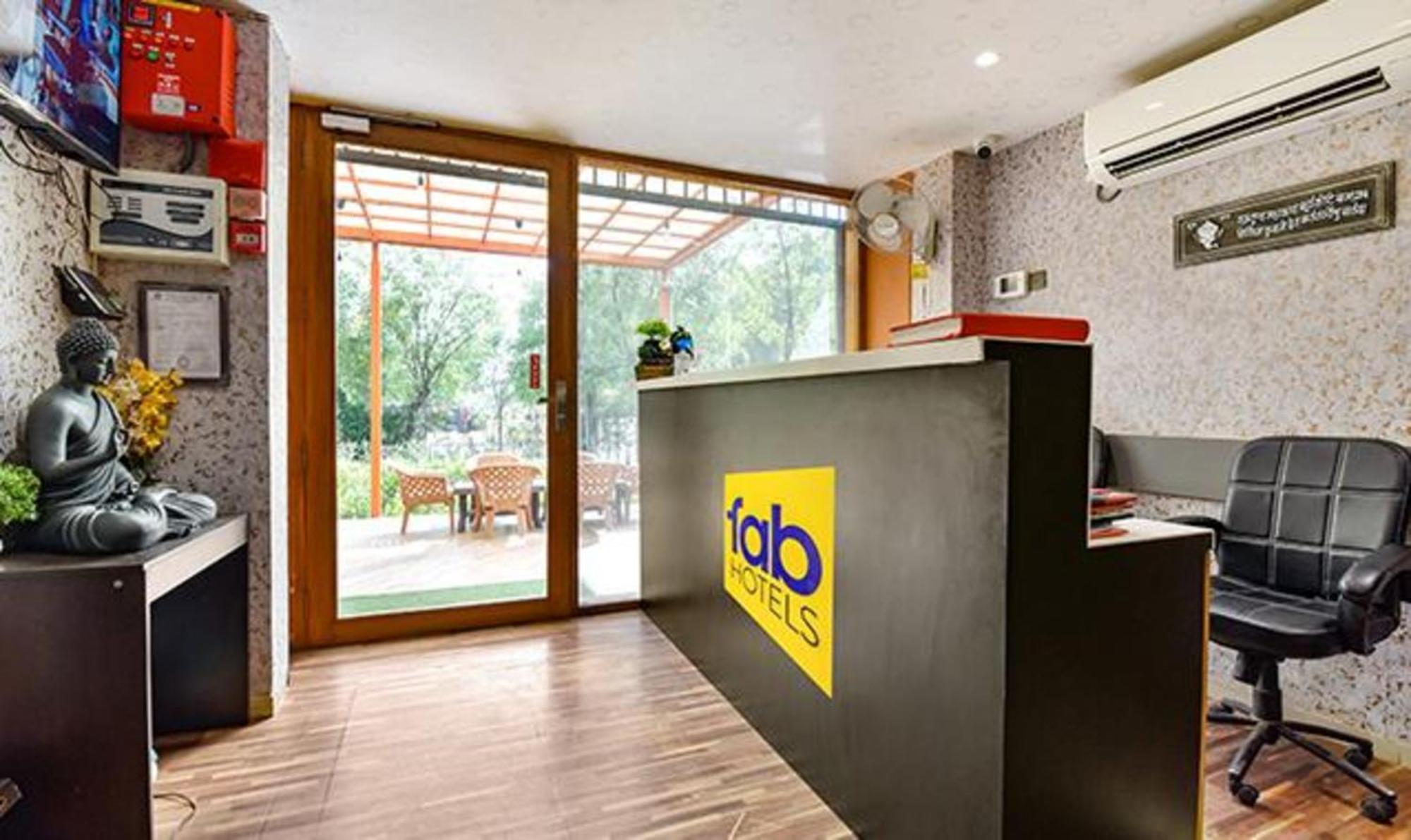 Fabhotel Siddharth Corporate - Vavol, Гандинагар Экстерьер фото