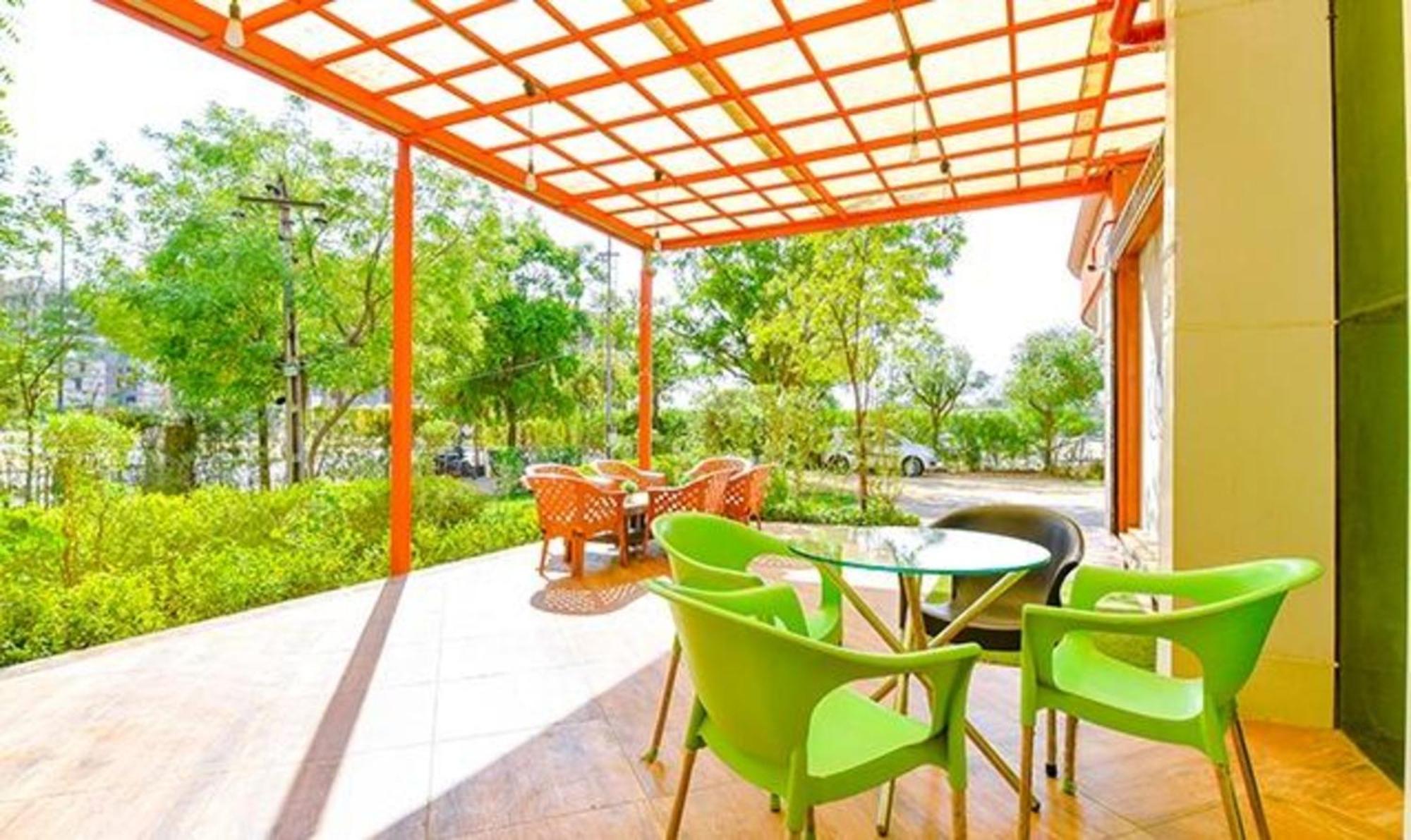 Fabhotel Siddharth Corporate - Vavol, Гандинагар Экстерьер фото